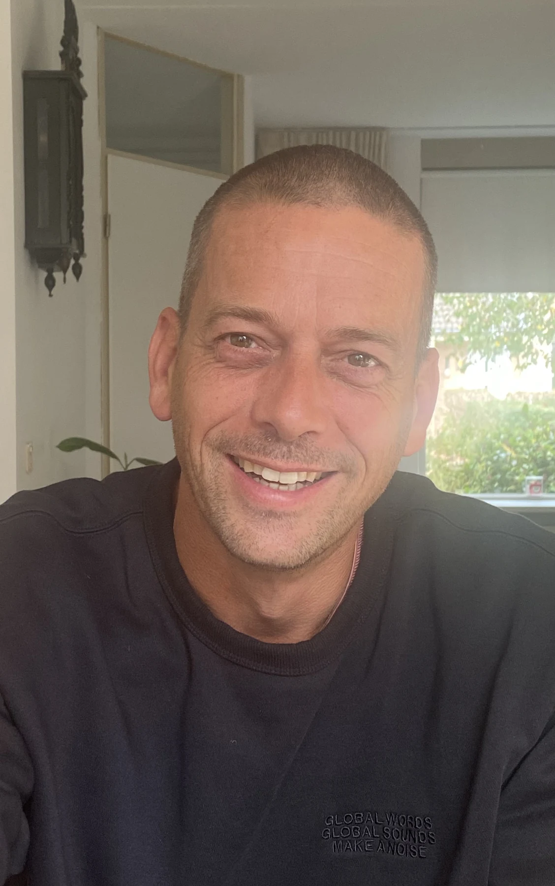 Portret van Bas